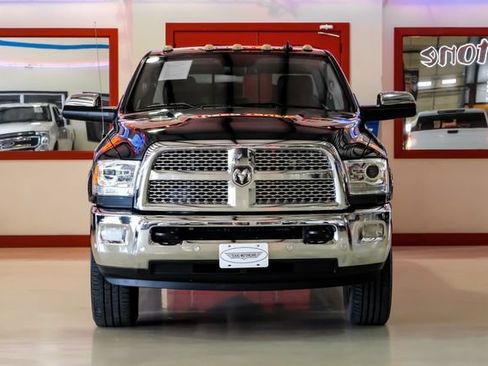 Used 2018 RAM 3500 Laramie w/ Convenience Group AWD/4WD image 10