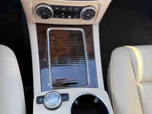 Used 2015 Mercedes-Benz GLK 350 2WD image 24