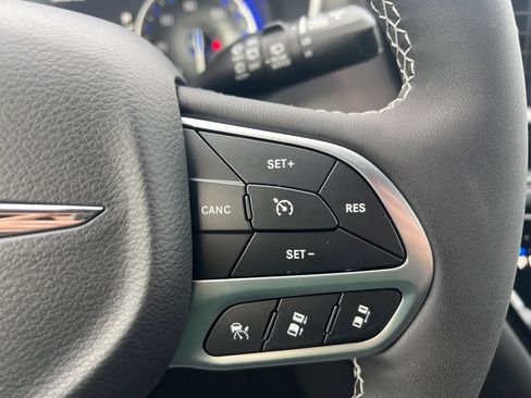 New 2026 Chrysler Pacifica Select image 26