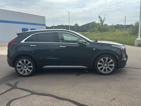 Used 2022 Cadillac XT4 Premium Luxury w/ Sun And Sound Package AWD/4WD image 6