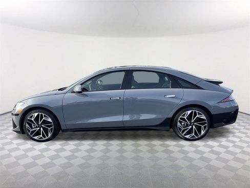Used 2024 Hyundai Ioniq 6 Limited image 8