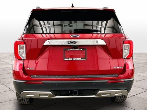 Certified 2023 Ford Explorer XLT w/ Equipment Group 202A AWD/4WD image 4