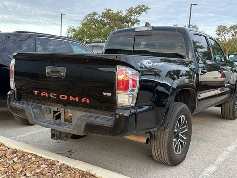 Used 2023 Toyota Tacoma TRD Sport w/ Technology Package image 6