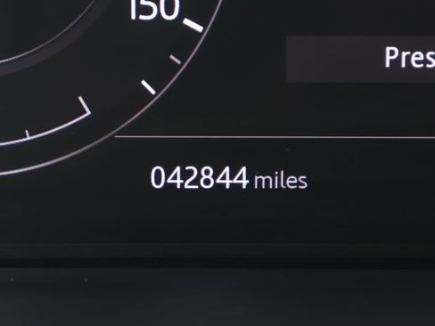 Used 2021 Land Rover Range Rover Westminster Edition image 32