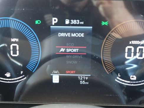 Used 2026 Hyundai Tucson SEL AWD/4WD image 16