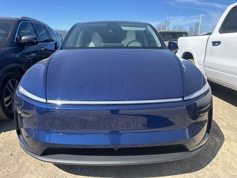 Used 2026 Tesla Model Y 2WD image 2