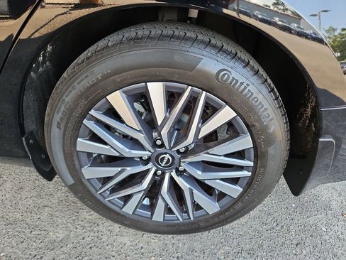 Used 2023 Nissan Altima 2.5 SV FWD image 30