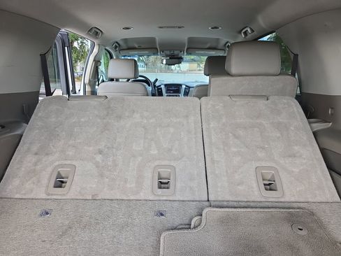 Used 2017 GMC Yukon SLT w/ HD Trailering Package image 9