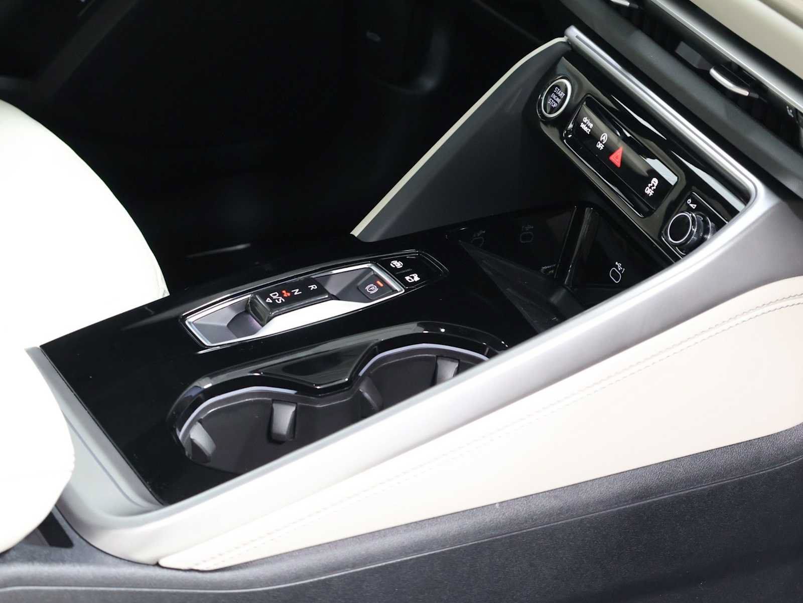New 2026 Audi Q5 Premium AWD/4WD image 18
