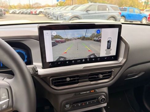 New 2025 Ford Bronco Sport Outer Banks image 3