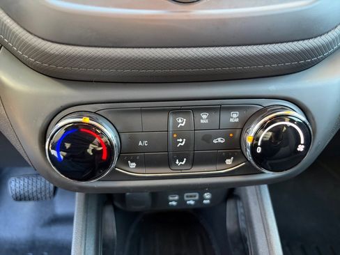 Used 2023 Chevrolet TrailBlazer LT image 18