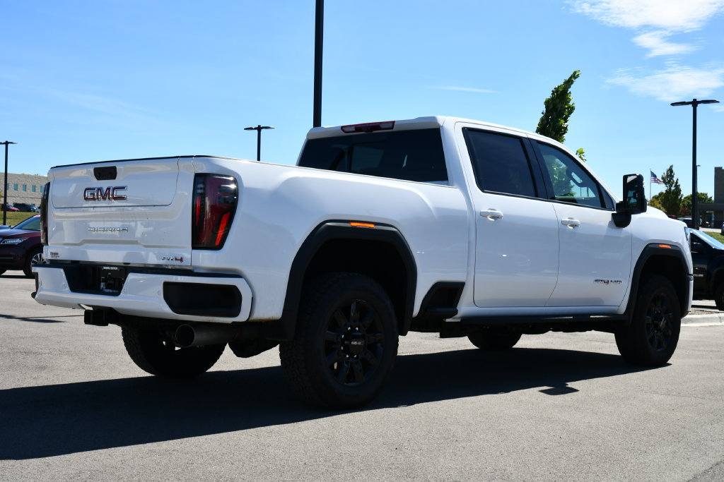 Used 2026 GMC Sierra 2500 AT4 w/ AT4 Premium Plus Package AWD/4WD image 9