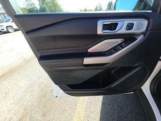 Used 2023 Ford Explorer Limited w/ Limited Technology Package AWD/4WD image 16