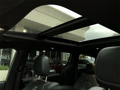 Used 2019 Chrysler Pacifica Touring-L Plus w/ Advanced Safetytec Group image 30