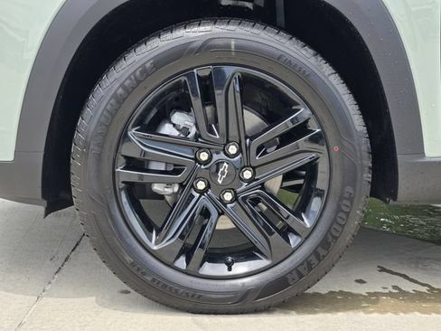 New 2026 Chevrolet Trax ACTIV w/ Driver Confidence Package FWD image 8