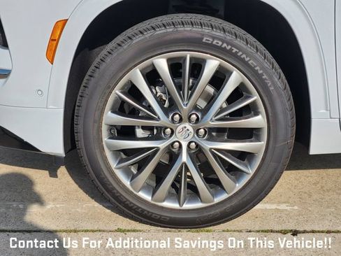 New 2026 Buick Enclave Avenir w/ Super Cruise Package FWD image 7