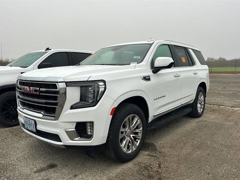 Used 2023 GMC Yukon SLT image 2