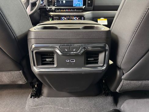 New 2026 GMC Sierra 1500 SLT w/ SLT Premium Package image 18