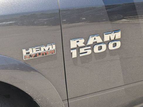 Used 2016 RAM 1500 Laramie w/ Convenience Group AWD/4WD image 10
