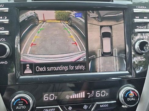 Used 2019 Nissan Murano SL FWD image 14
