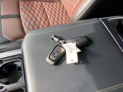 Used 2024 Ford F250 Lariat w/ Lariat Ultimate Package image 14