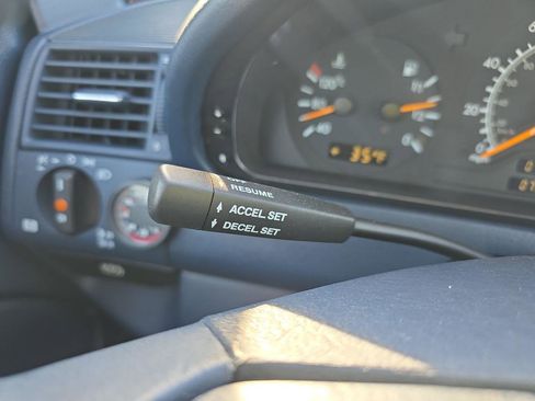 Used 1998 Mercedes-Benz C 230 image 22