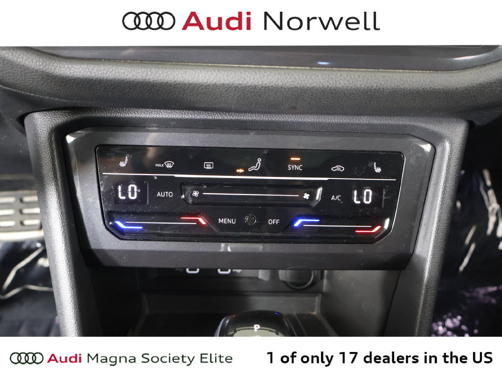Used 2024 Volkswagen Tiguan SE R-Line AWD/4WD image 4