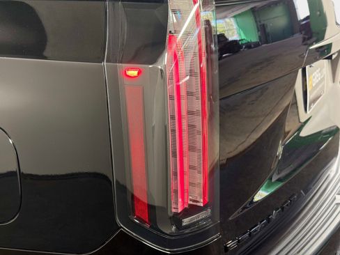 Used 2026 Cadillac Escalade Platinum Sport w/ LPO, ONYX Package image 16