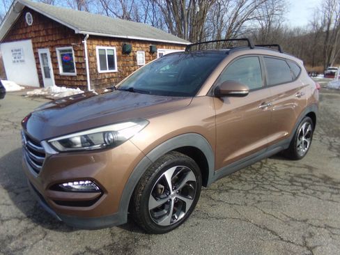 Used 2016 Hyundai Tucson Limited w/ Option Group 03 image 1