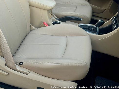 Used 2013 Chrysler 200 Touring FWD image 39