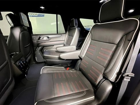 Used 2025 GMC Yukon AT4 Ultimate image 21