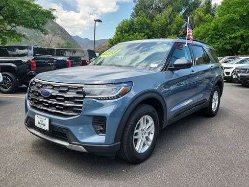 Used 2026 Ford Explorer Active AWD/4WD image 5