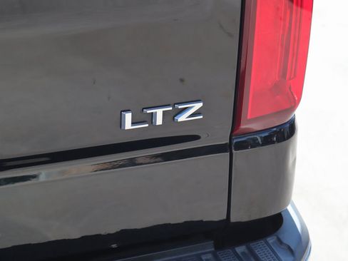 Used 2019 Chevrolet Silverado 1500 LTZ w/ LTZ Texas Edition image 11