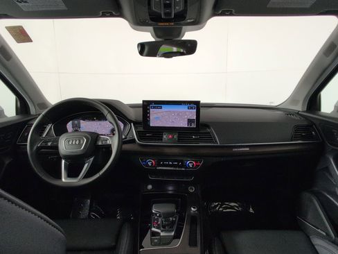 Certified 2025 Audi Q5 2.0T Premium Plus w/ Premium Plus Package image 23