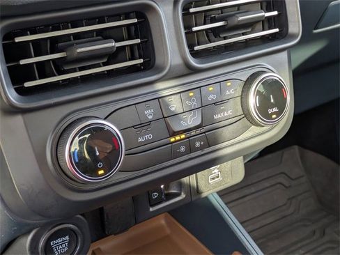 Used 2022 Ford Maverick Lariat image 24