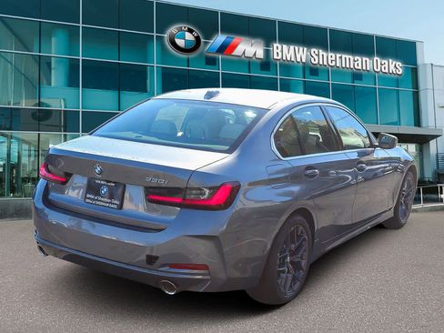 New 2026 BMW 330i Sedan w/ Convenience Package image 4