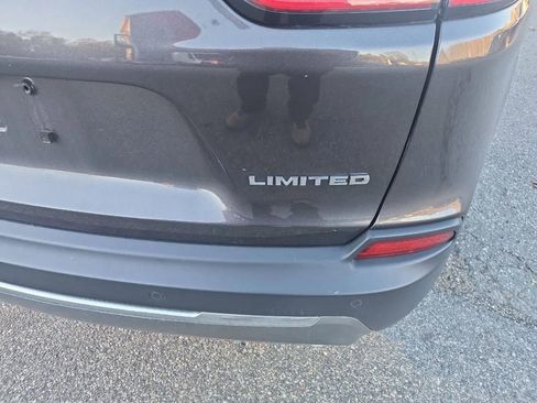 Used 2019 Jeep Cherokee Limited image 5