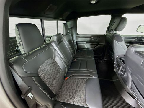 Used 2021 RAM 1500 Big Horn w/ Built-to-serve Edition AWD/4WD image 26