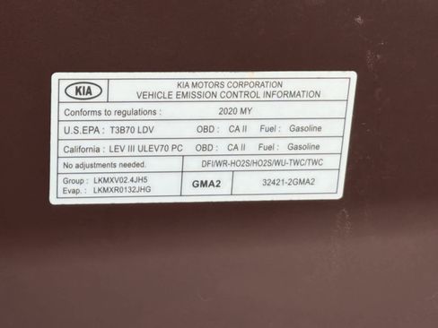Used 2020 Kia Sorento LX FWD image 24