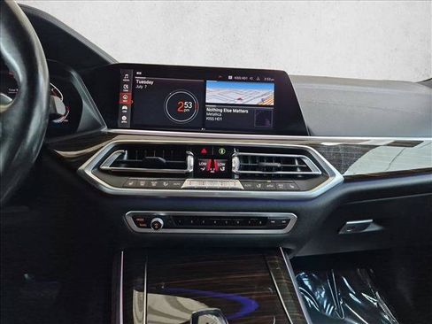 Used 2019 BMW X5 xDrive40i w/ Convenience Package AWD/4WD image 15