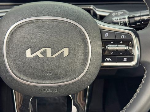 Used 2024 Kia Sorento S w/ Panoramic Sunroof Package image 20