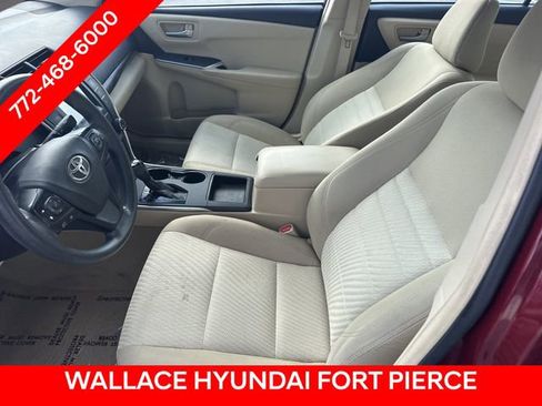 Used 2016 Toyota Camry LE image 17