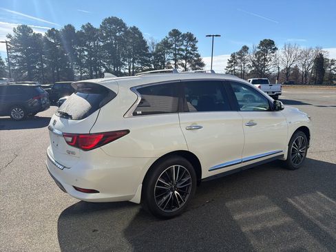 Used 2020 INFINITI QX60 Signature Edition image 8