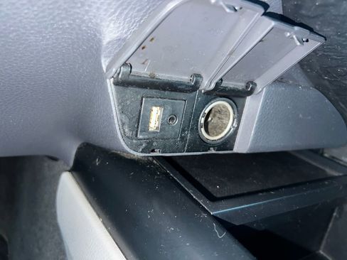 Used 2018 Toyota Camry LE image 24