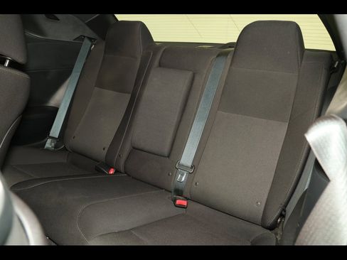 Used 2016 Dodge Challenger R/T image 30