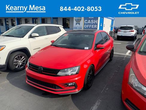 Used 2017 Volkswagen Jetta GLI FWD image 1