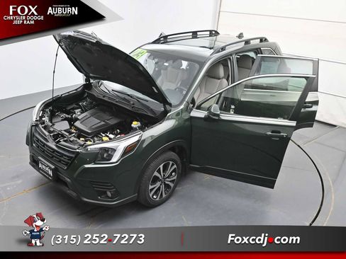 Used 2023 Subaru Forester Limited image 33