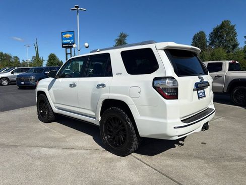 Used 2023 Toyota 4Runner Limited AWD/4WD image 3