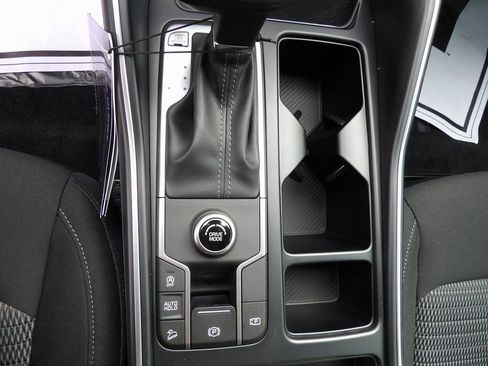 New 2026 Kia Sorento LX image 22