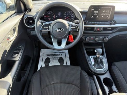 Used 2020 Kia Forte LXS image 9
